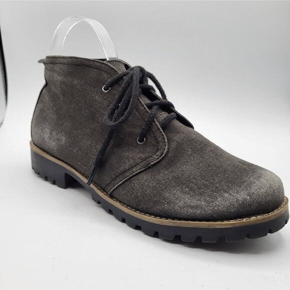 Cliffs by White Mountain Distressed Gray Canvas Lace Up Chukka Booties Size 10M - Picture 1 of 13